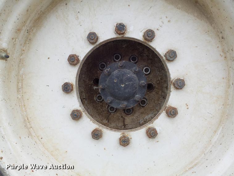 image for item DC7388 1997 GMC C7500 applicator truck