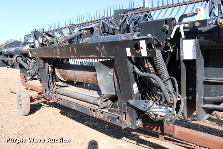 image for item DD8695 2005 Case IH 2062 flex draper head