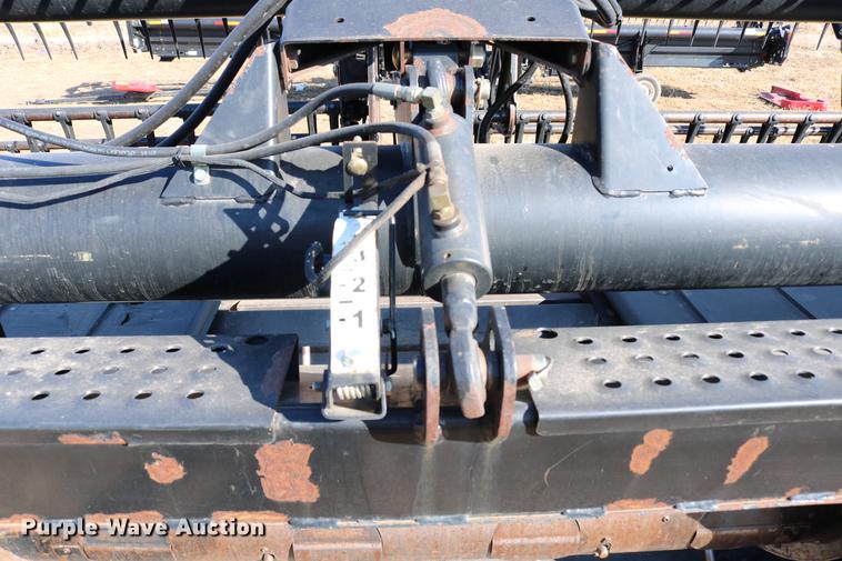 image for item DD8695 2005 Case IH 2062 flex draper head
