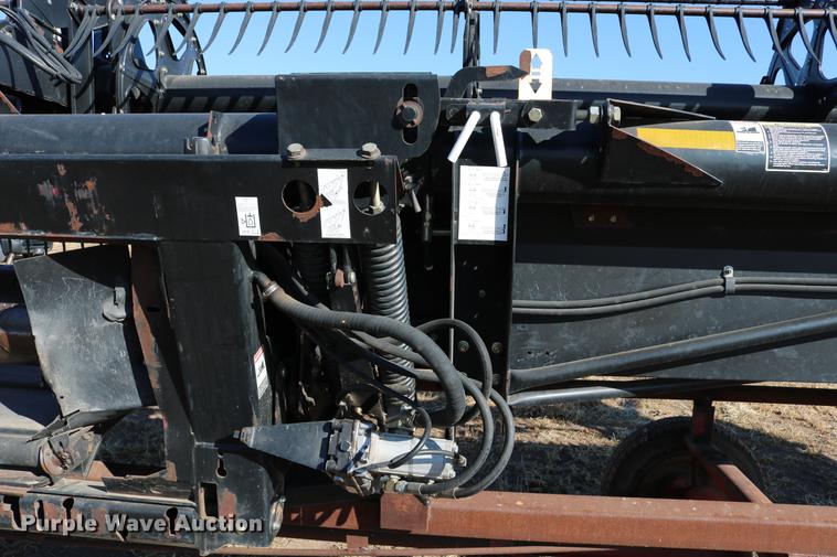 image for item DD8695 2005 Case IH 2062 flex draper head
