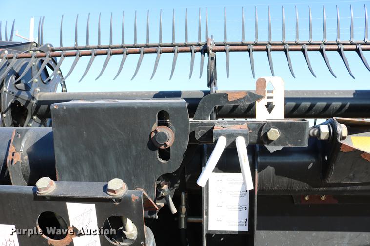 image for item DD8695 2005 Case IH 2062 flex draper head