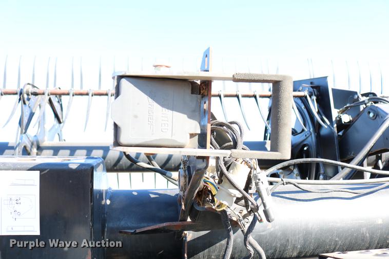 image for item DD8695 2005 Case IH 2062 flex draper head