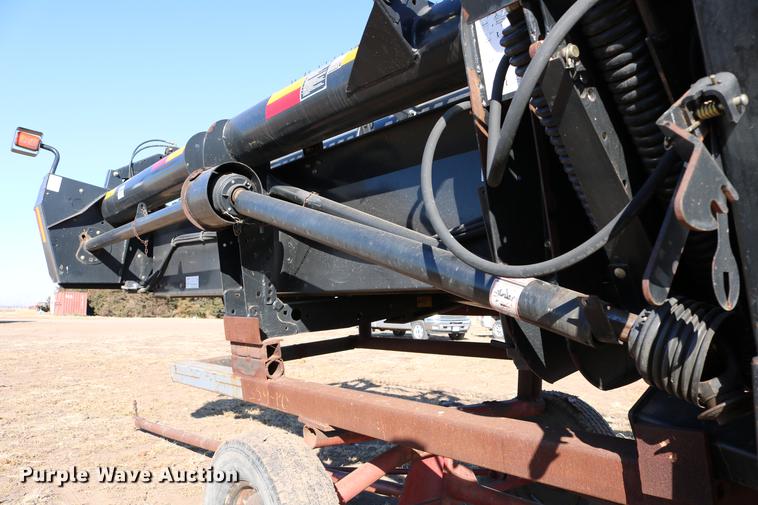 image for item DD8695 2005 Case IH 2062 flex draper head