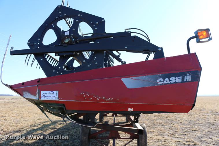 image for item DD8695 2005 Case IH 2062 flex draper head