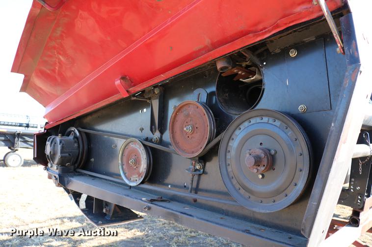 image for item DD8695 2005 Case IH 2062 flex draper head