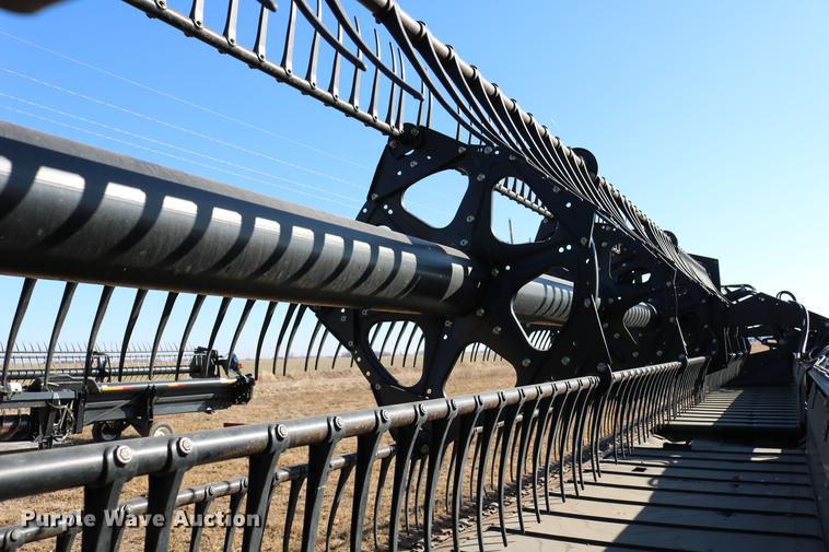 image for item DD8695 2005 Case IH 2062 flex draper head