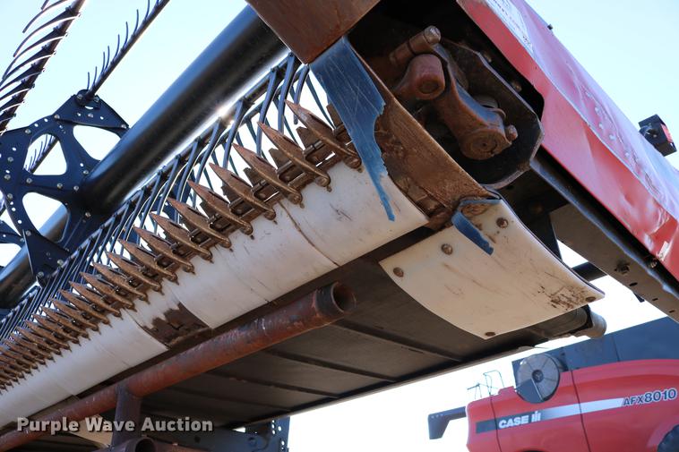 image for item DD8695 2005 Case IH 2062 flex draper head