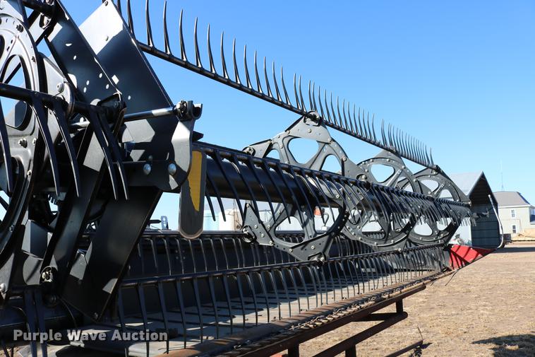 image for item DD8695 2005 Case IH 2062 flex draper head