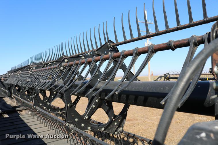 image for item DD8695 2005 Case IH 2062 flex draper head