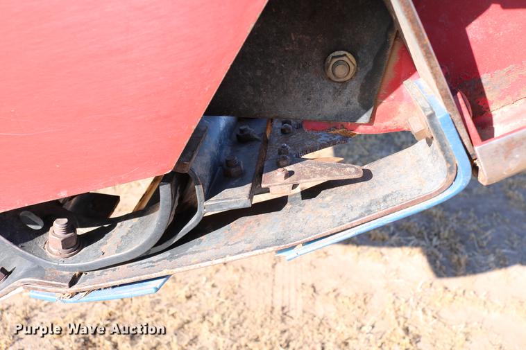image for item DD8695 2005 Case IH 2062 flex draper head