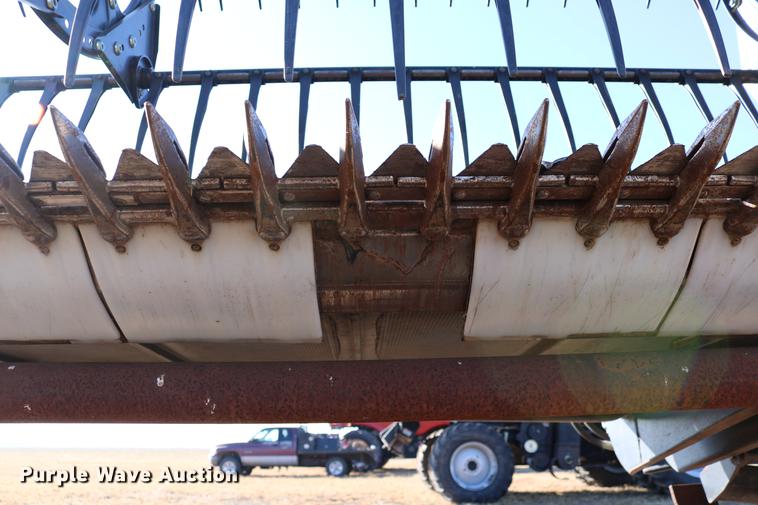 image for item DD8695 2005 Case IH 2062 flex draper head