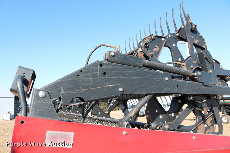 image for item DD8695 2005 Case IH 2062 flex draper head