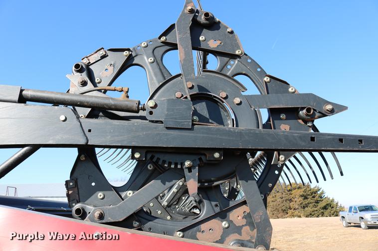 image for item DD8695 2005 Case IH 2062 flex draper head