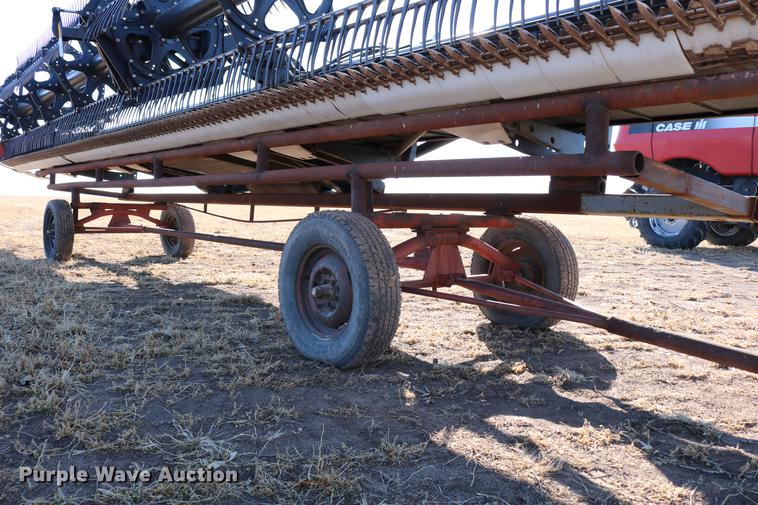 image for item DD8695 2005 Case IH 2062 flex draper head