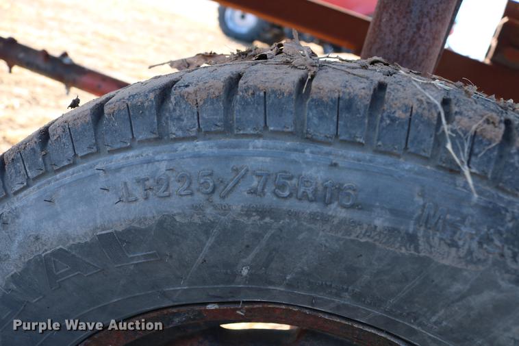 image for item DD8695 2005 Case IH 2062 flex draper head