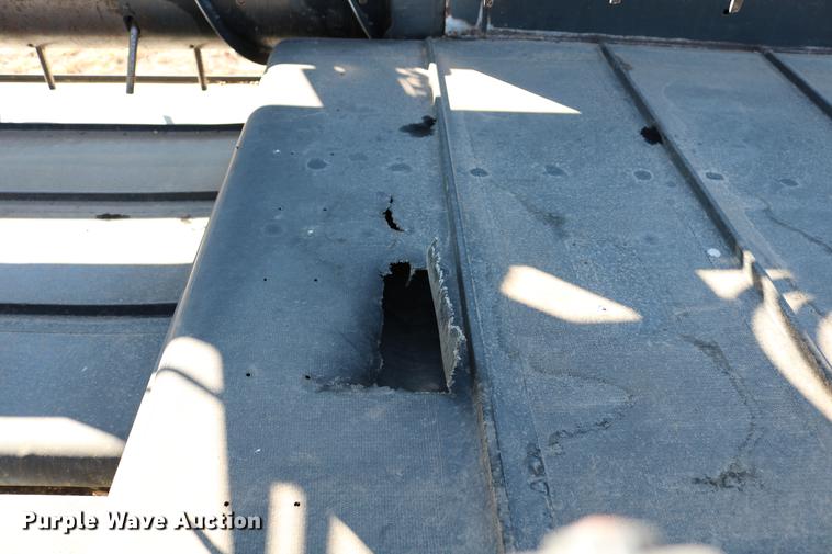 image for item DD8695 2005 Case IH 2062 flex draper head