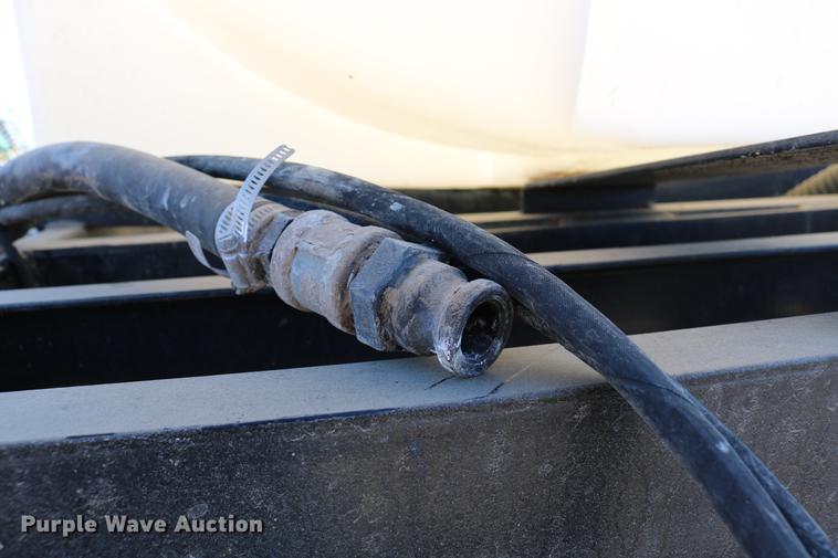 image for item DD8697 Wylie nurse tank trailer