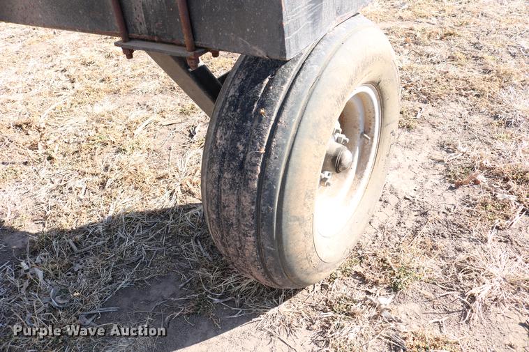 image for item DD8697 Wylie nurse tank trailer