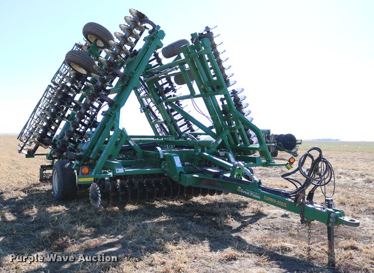 image for item DD8698 Great Plains 3500TM vertical tillage