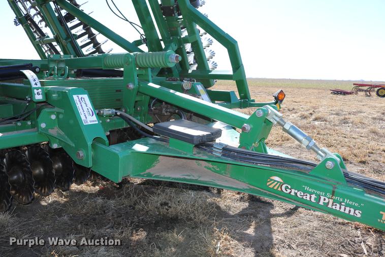 image for item DD8698 Great Plains 3500TM vertical tillage