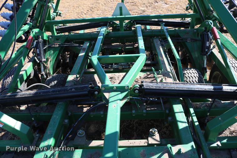 image for item DD8698 Great Plains 3500TM vertical tillage