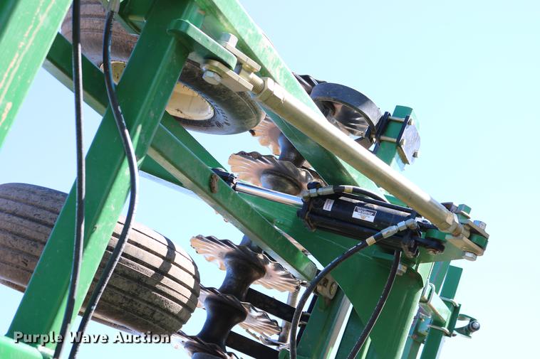 image for item DD8698 Great Plains 3500TM vertical tillage