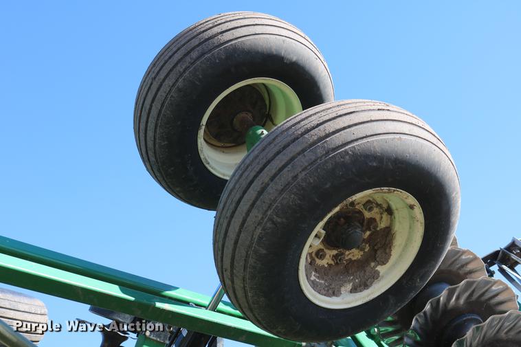 image for item DD8698 Great Plains 3500TM vertical tillage