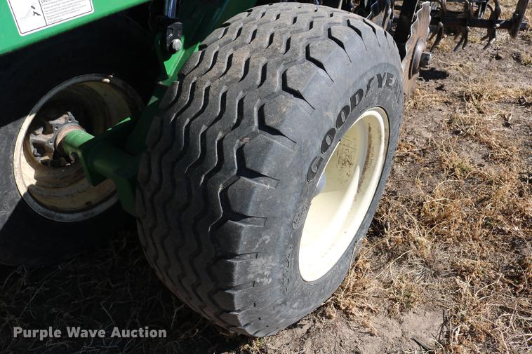 image for item DD8698 Great Plains 3500TM vertical tillage