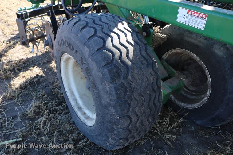 image for item DD8698 Great Plains 3500TM vertical tillage