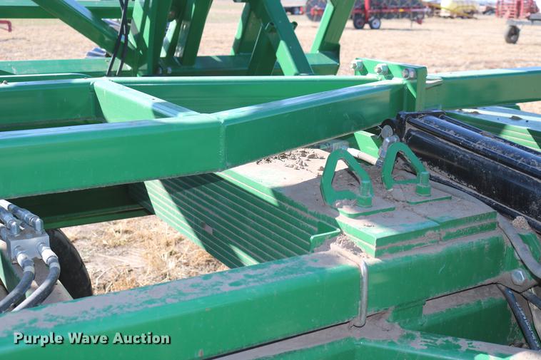 image for item DD8698 Great Plains 3500TM vertical tillage