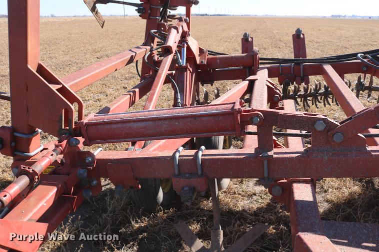 image for item DD8699 1994 Sunflower 3040-28 sweep plow