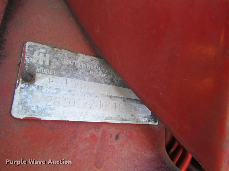 image for item DD8704 1974 International 1066 tractor