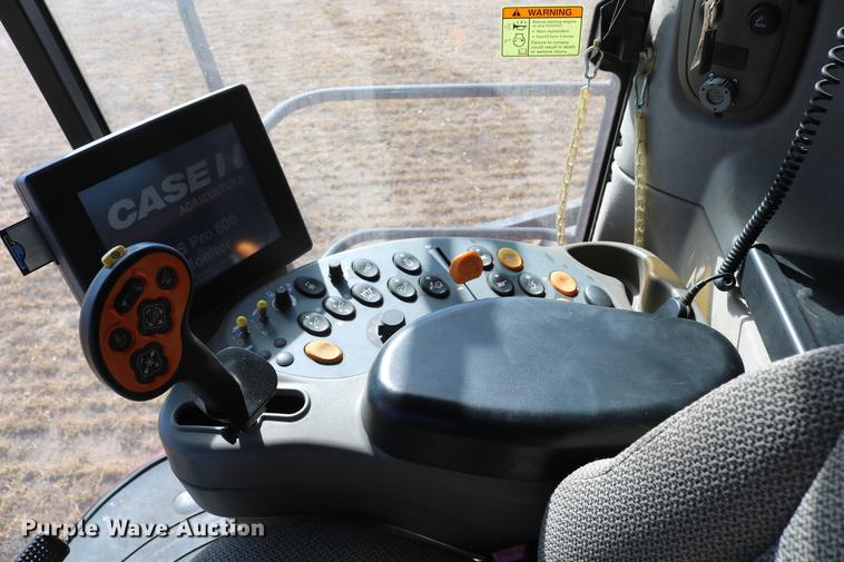 image for item DD8705 2010 Case IH 7120 RWA combine