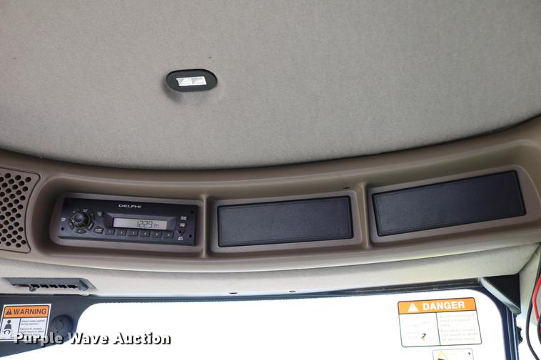 image for item DD8705 2010 Case IH 7120 RWA combine