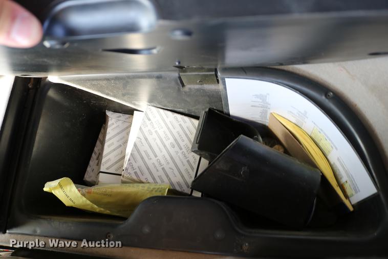 image for item DD8705 2010 Case IH 7120 RWA combine