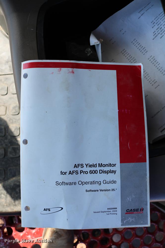 image for item DD8705 2010 Case IH 7120 RWA combine