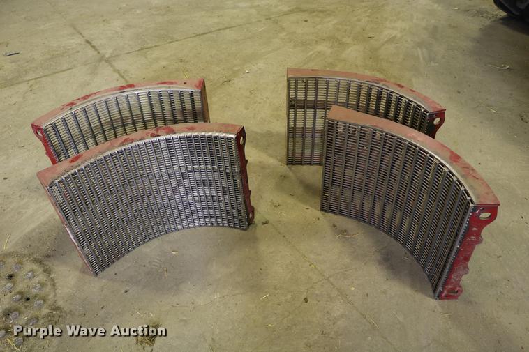 image for item DD8705 2010 Case IH 7120 RWA combine