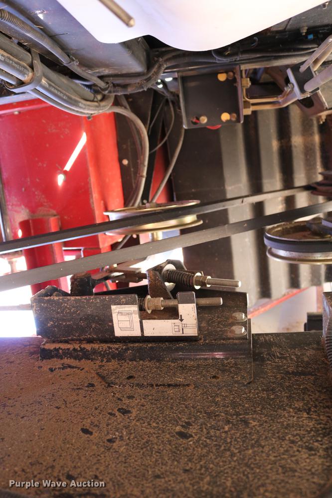 image for item DD8705 2010 Case IH 7120 RWA combine