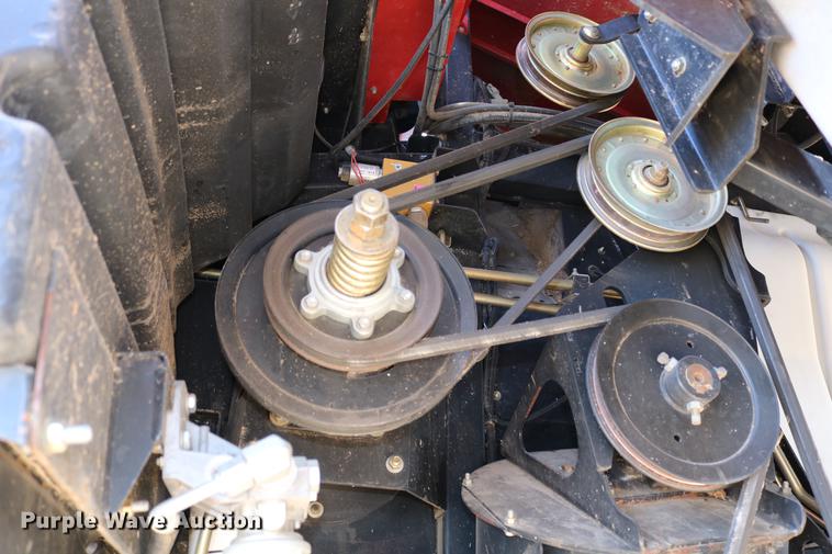 image for item DD8705 2010 Case IH 7120 RWA combine