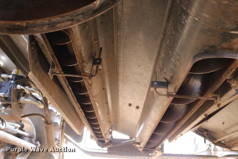 image for item DD8705 2010 Case IH 7120 RWA combine