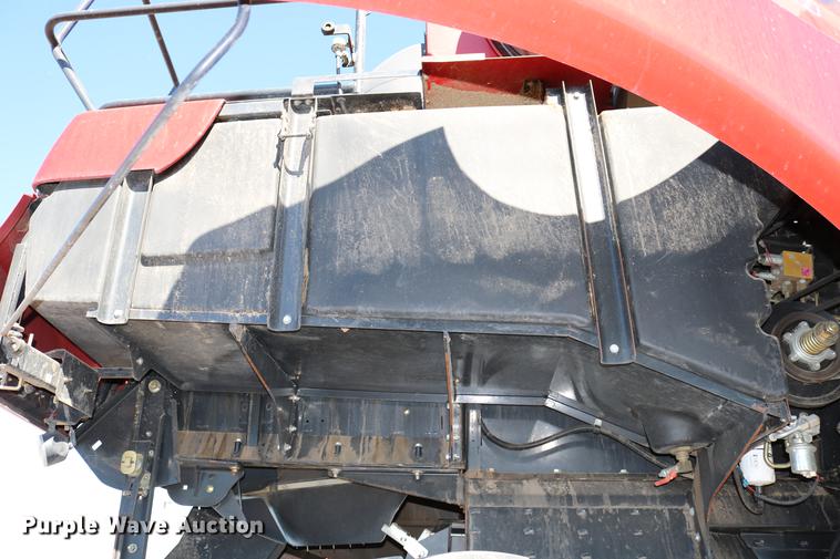 image for item DD8705 2010 Case IH 7120 RWA combine