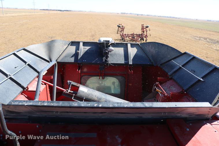 image for item DD8705 2010 Case IH 7120 RWA combine