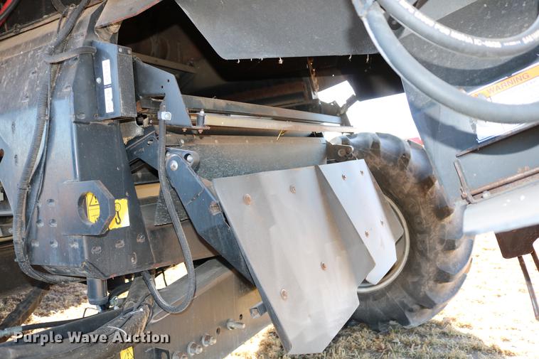 image for item DD8705 2010 Case IH 7120 RWA combine