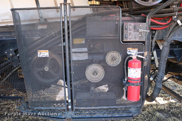 image for item DD8705 2010 Case IH 7120 RWA combine