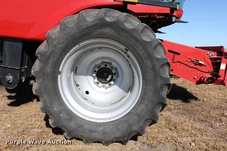 image for item DD8705 2010 Case IH 7120 RWA combine