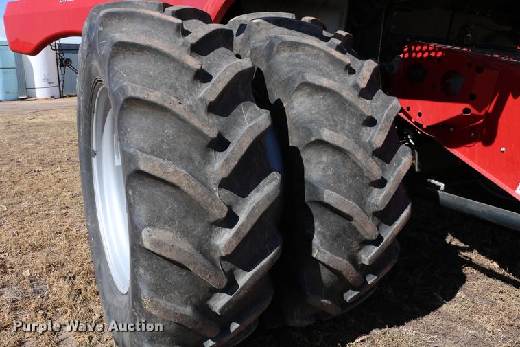 image for item DD8705 2010 Case IH 7120 RWA combine