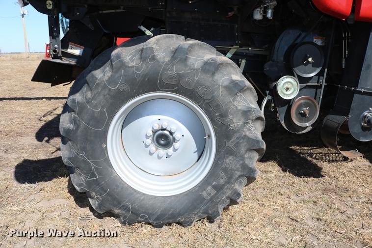 image for item DD8705 2010 Case IH 7120 RWA combine