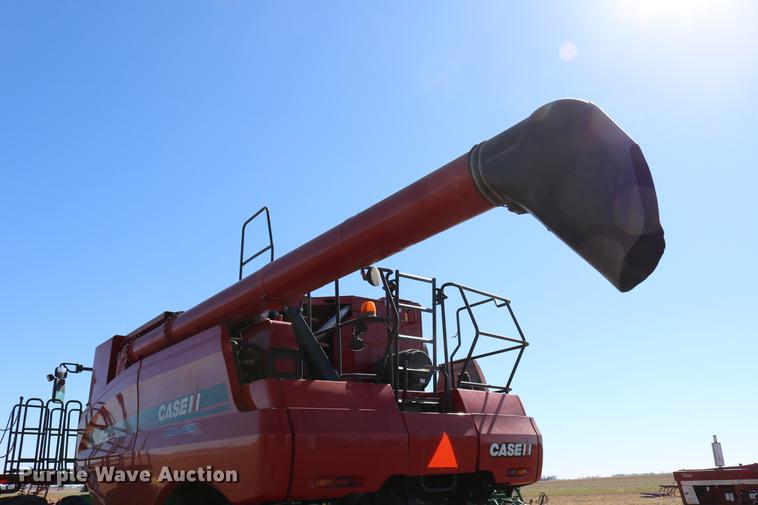 image for item DD8705 2010 Case IH 7120 RWA combine
