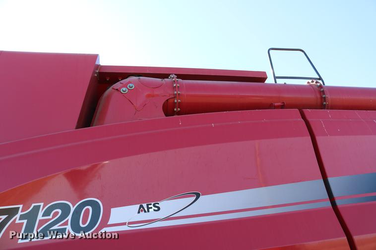 image for item DD8705 2010 Case IH 7120 RWA combine