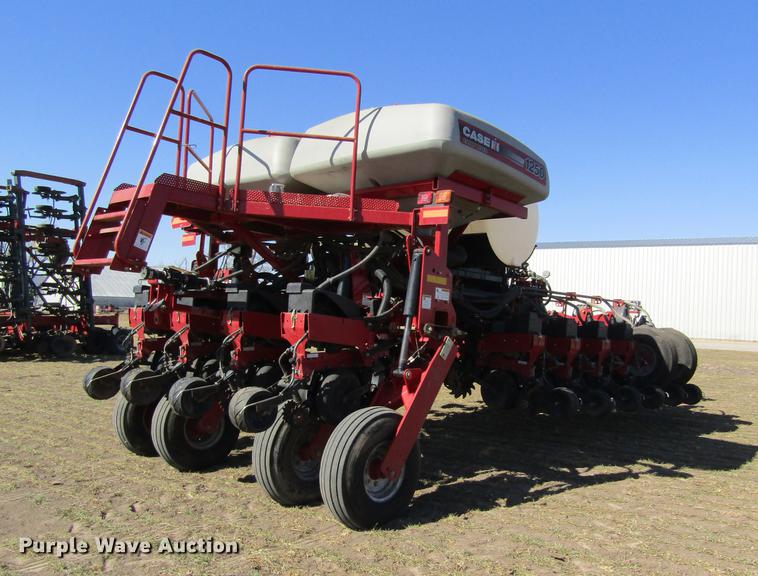 image for item DD8707 2012 Case IH 1250 Early Riser no-till planter